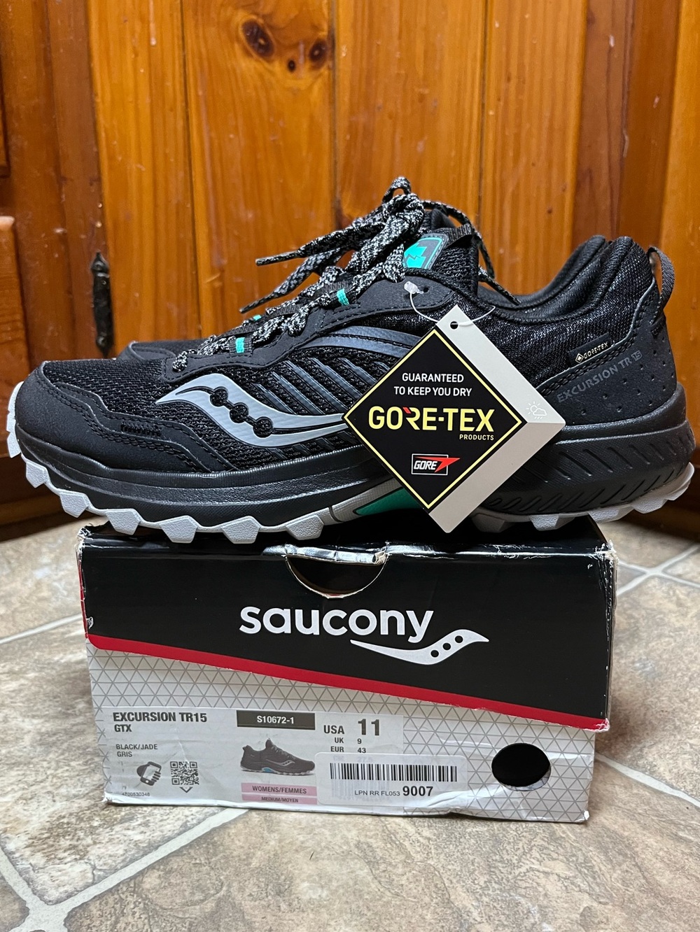 Saucony Excursion TR15 GTX Waterproof Trail Sneakers Women's Running Shoes 11
